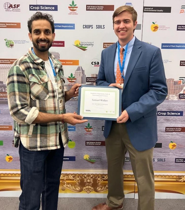 Plant Science Students Win Awards Jagdeep Singh Sidhu and Samuel Walker