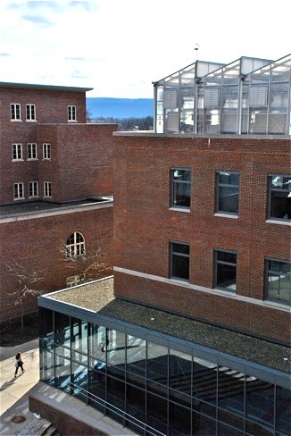 Facilities Guiltinan-Maximova Lab