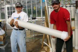 Lifting a cylinder pre-harvesting